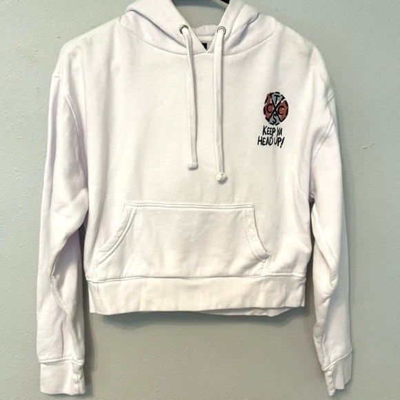NWT Cross Colours Tupac Shakur cropped white hoodie, women’s size medium. - Picture 1 of 8